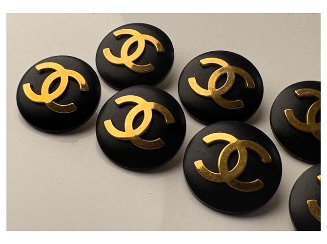 Set di 9 bottoni vintage Chanel "haute couture" neri e dorati con logo CC - vista 6
