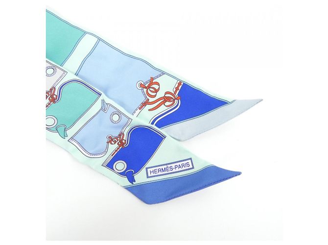 Silk In Foulard Twilly CAMAILS di Hermès Blu - vista 2