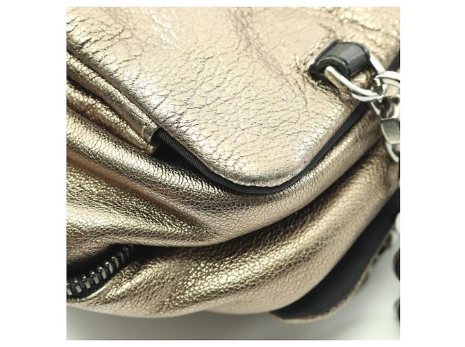 Borsa LOEWE Lola 26 in nero e oro D'oro - vista 9