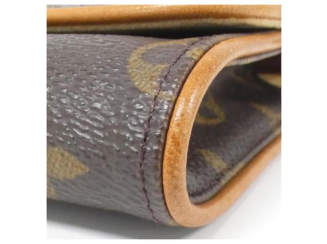 Louis Vuitton Monogram Pochette Twin GM Schultertasche Braun Monogramm - Ansicht 3