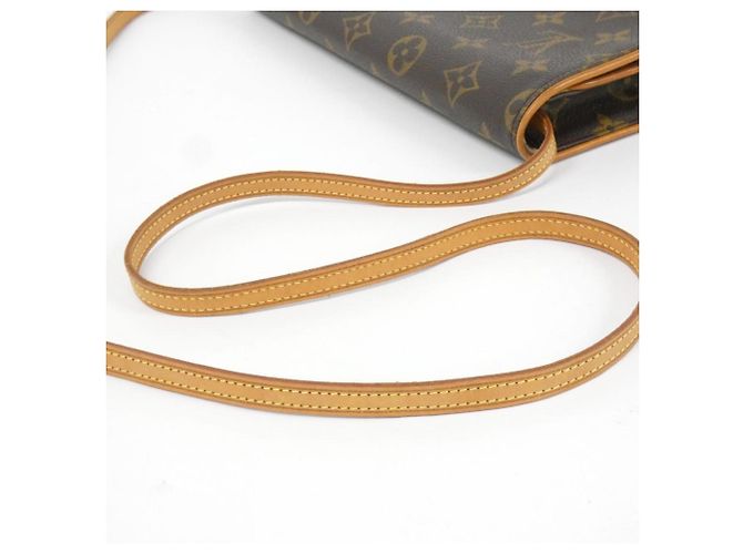 Louis Vuitton Monogram Pochette Twin GM Schultertasche Braun Monogramm - Ansicht 8
