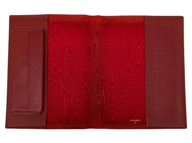 Couverture de carnet Chanel Coco Mark en cuir caviar rouge - vue 8