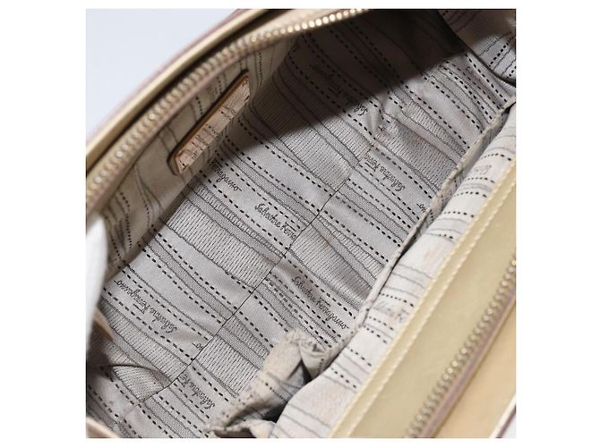 Salvatore Ferragamo Gancini in pelle D'oro - vista 5