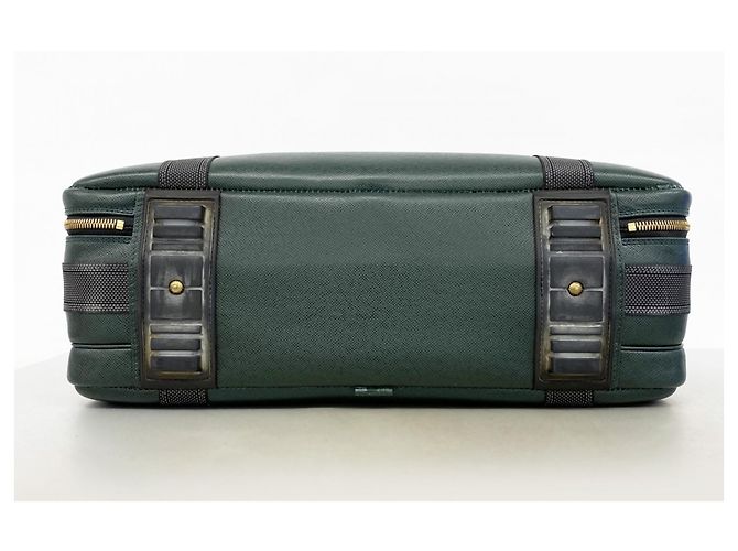 Borsa Boston Satellite 53 in Taiga Louis Vuitton - vista 3