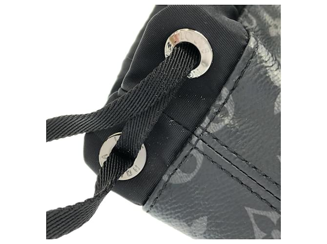 Borsa a mano Louis Vuitton Monogram Eclipse Cabas Light Nero Monogramma - vista 4