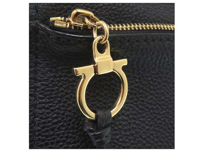Borsa a Spalla in Pelle Gancini di Salvatore Ferragamo Nero - vista 9