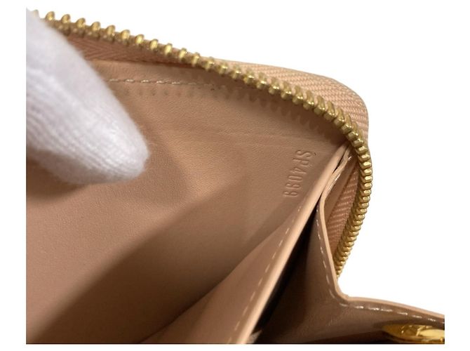 Cartera Zippy Monogram Vernis Louis Vuitton Beige - vista 8