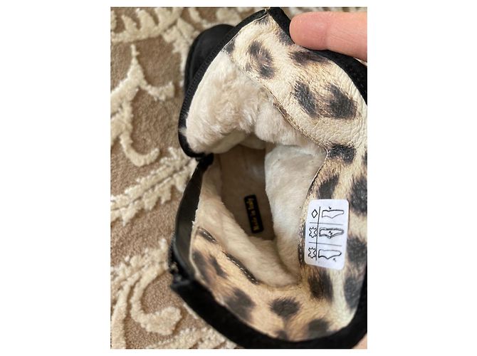 Roberto Cavalli Bottes en daim noir avec clous et boucle - vue 5
