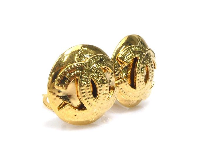 Orecchini a clip in metallo dorato Chanel Coco Mark D'oro - vista 2