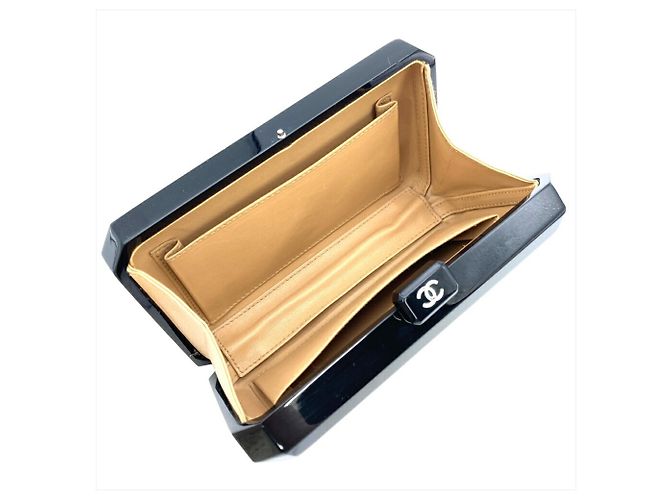 Schwarze Abend-Clutch von Chanel - Ansicht 7