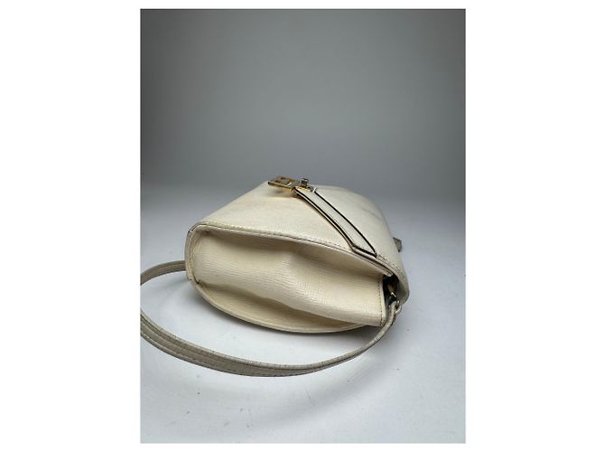 Vintage Givenchy GV3 Leder Umhängetasche / Schultertasche Weiß - Ansicht 13