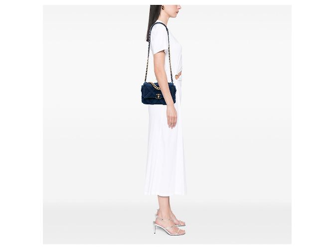 Chanel 19 Chanel Media in Tela e Cotone 19 con patta Blu - vista 7