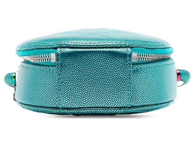Chanel Matelassé Metallic Caviar Oval Camera Bag mit Regenbogen-Hardware Blau - Ansicht 3