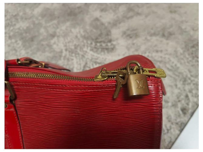 Keepall Epi tiene tutto Louis Vuitton Rosso - vista 4