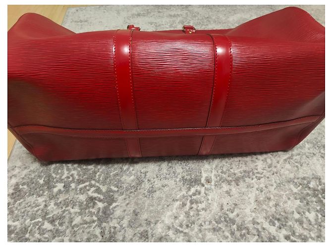 Keepall Epi tiene tutto Louis Vuitton Rosso - vista 8
