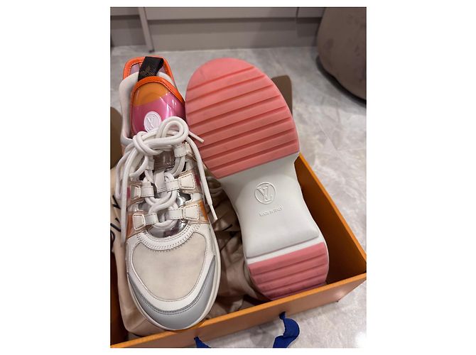 Sneaker Archlight Louis Vuitton Rosa Bianco Arancione Grigio Metallico - vista 3