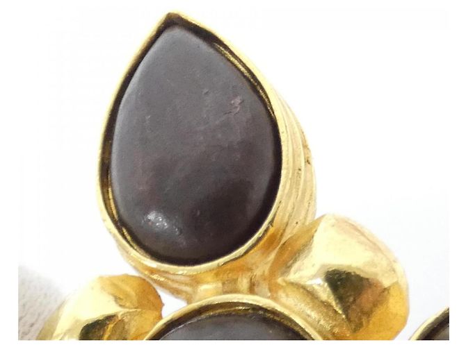 Broche Chanel Marrom e Dourado - vista 5