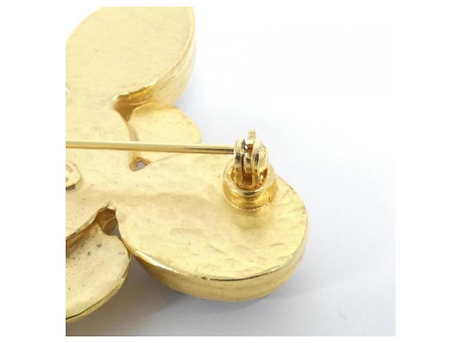 Broche Chanel Marrom e Dourado - vista 6