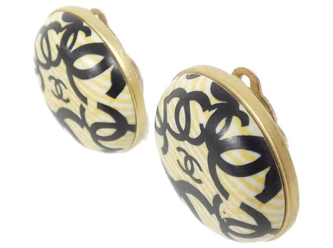 Timeless Orecchini Clip Chanel in Nero, Oro e Giallo D'oro - vista 2