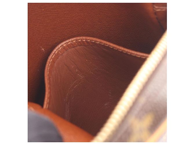 Borsa a Spalla Monogram Danube di Louis Vuitton Marrone - vista 6