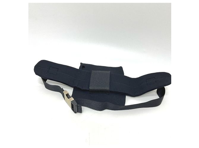 Borsa a tracolla Prada MV563 in nylon nero - vista 2