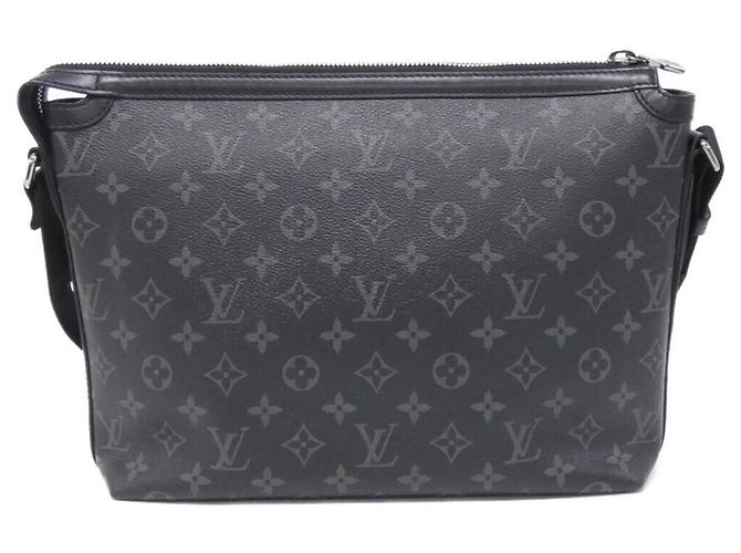 Borsa a spalla Messenger PM Monogram Eclipse Odyssey di Louis Vuitton Nero - vista 2