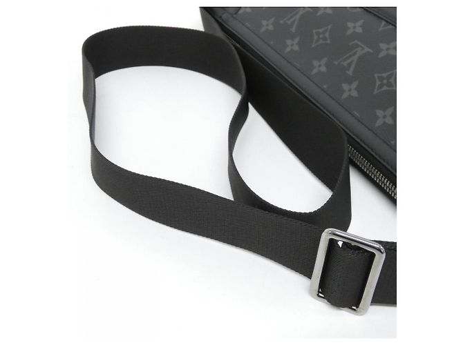 Borsa a spalla Messenger PM Monogram Eclipse Odyssey di Louis Vuitton Nero - vista 5