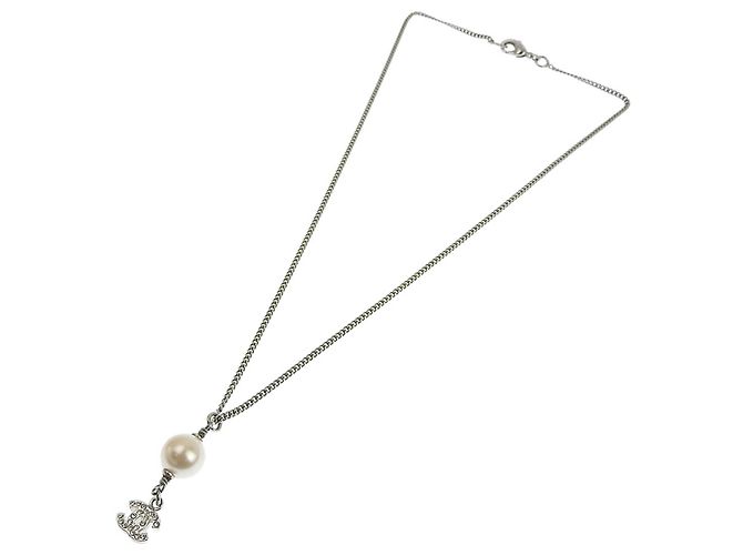 Collana in perle finte e strass Chanel Coco Mark Argento Bianco - vista 2