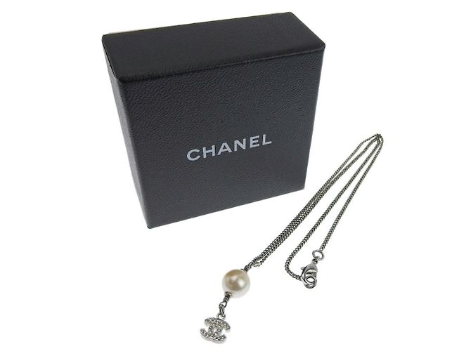 Collana in perle finte e strass Chanel Coco Mark Argento Bianco - vista 7