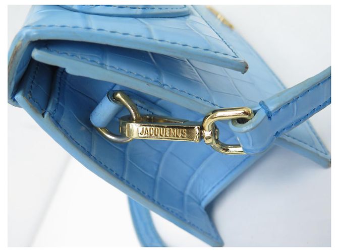 BORSA JACQUEMUS LE CHIQUITO MEDIA IN PELLE STILE COCODRILLO Blu - vista 9