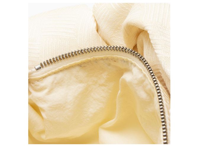 Borsa Mini Double Knot in Nylon Jacquard Intrecciato di Bottega Veneta - vista 10