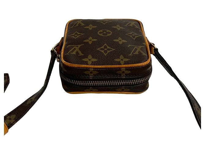 Borsa a spalla Mini Danube in pelle Monogram Louis Vuitton Metallico Bronzo - vista 5