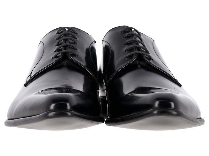 Scarpe Derby stringate in pelle verniciata nera con punta a mandorla di Dolce & Gabbana - vista 2