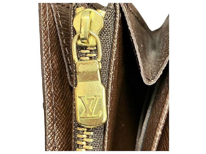 Portafoglio Lungo Damier Sarah di Louis Vuitton Marrone - vista 6