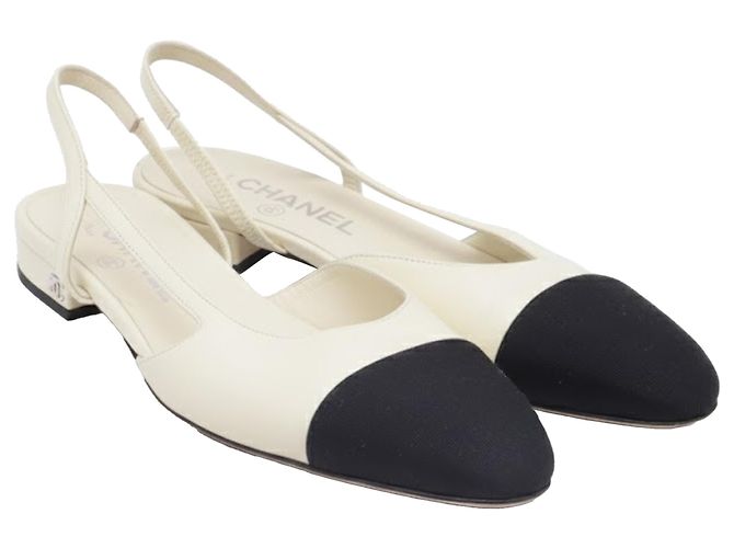 Timeless Bailarinas slingback Chanel CC en cuero crema Blanco Crudo - vista 3