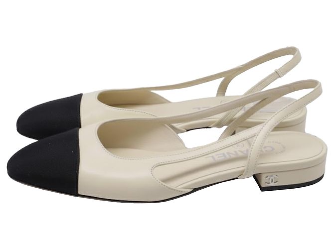Timeless Bailarinas slingback Chanel CC en cuero crema Blanco Crudo - vista 4