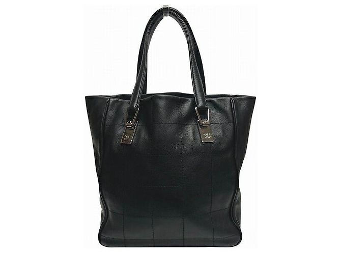 2.55 Chanel Choco Bar Handtasche aus Lammleder Schwarz - Ansicht 2