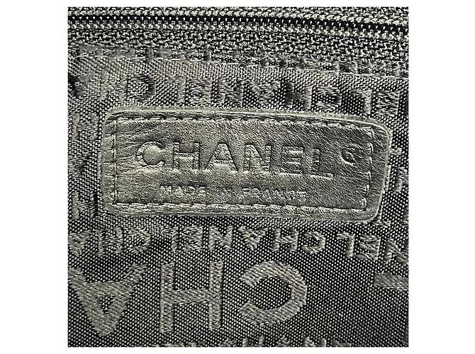 2.55 Chanel Choco Bar Handtasche aus Lammleder Schwarz - Ansicht 4