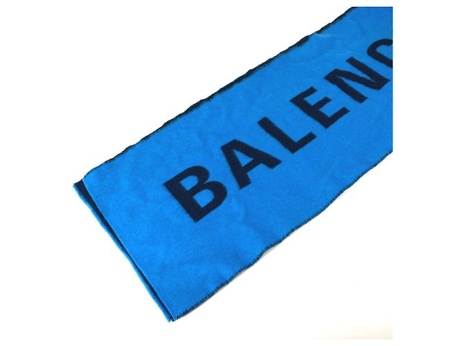 Blaue Wollschals von Balenciaga - Ansicht 4
