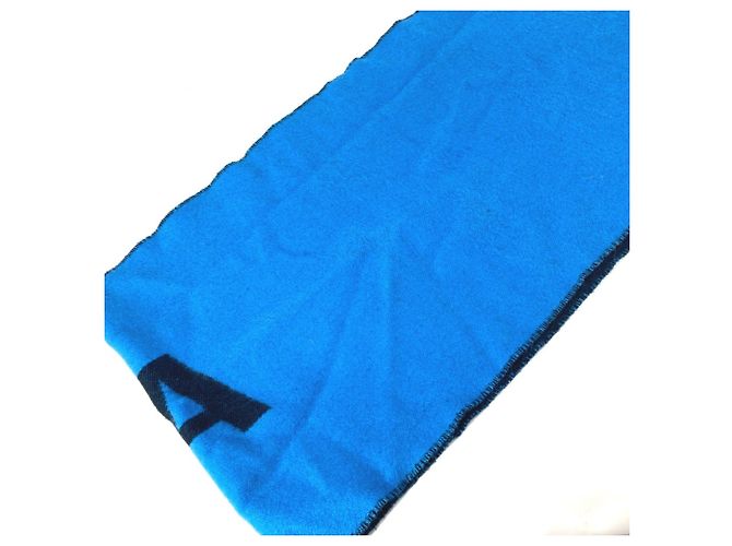 Blaue Wollschals von Balenciaga - Ansicht 5