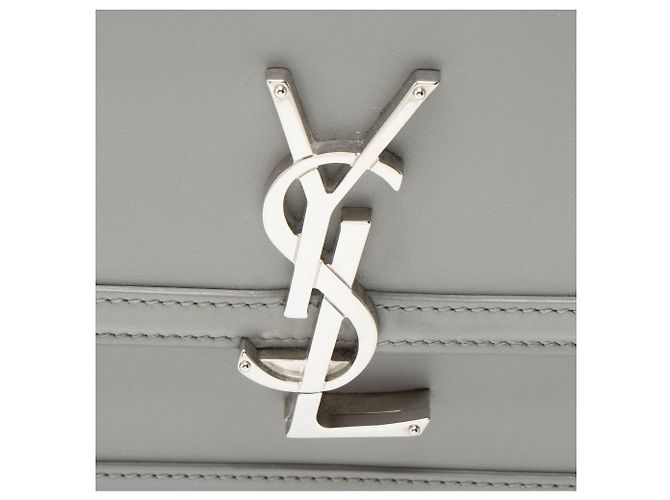 Saint Laurent Smooth Calfskin Small Solferino Shoulder Bag Gris - vue 10