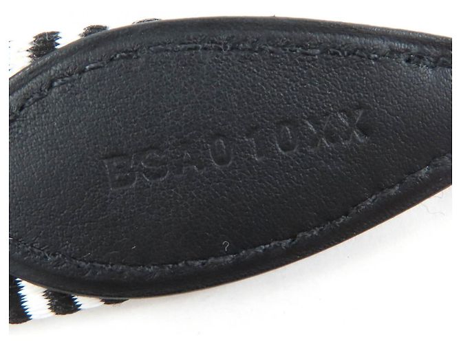 Cinghia a Spalla Caval Togo di Hermès Nero - vista 9
