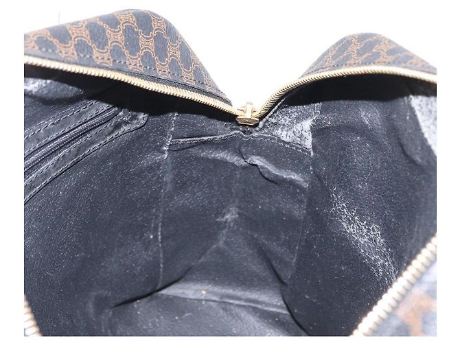 Céline Borsa a mano in tela Macadam CELINE in pelle PVC nera e oro Auth 164398 Nero D'oro - vista 18