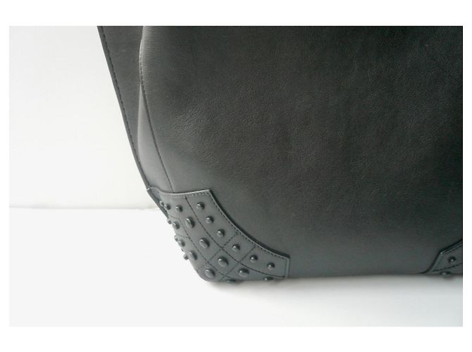 TOD'S Wave Glattleder Schwarze Eimer Tasche in ausgezeichnetem Zustand - Ansicht 4