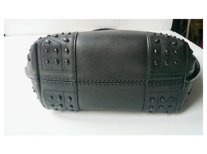 TOD'S Wave Glattleder Schwarze Eimer Tasche in ausgezeichnetem Zustand - Ansicht 7