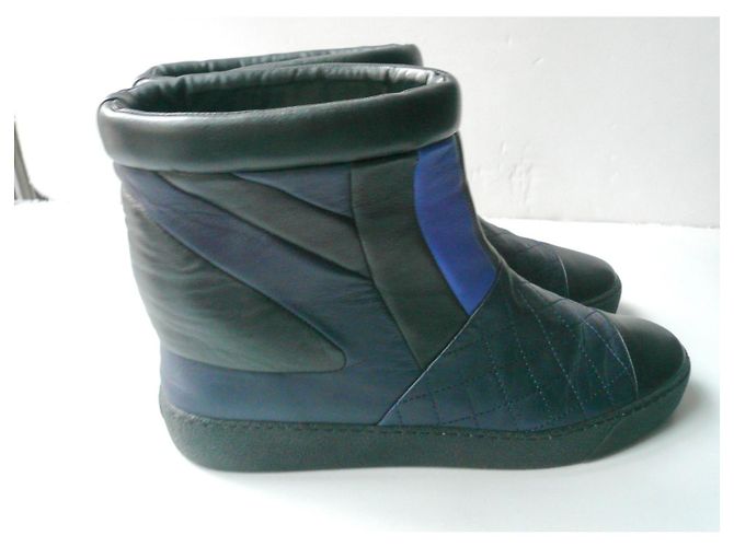 Stivali con zeppa CHANEL in pelle blu e nera Taglia 41 Ottime Condizioni Multicolore - vista 4
