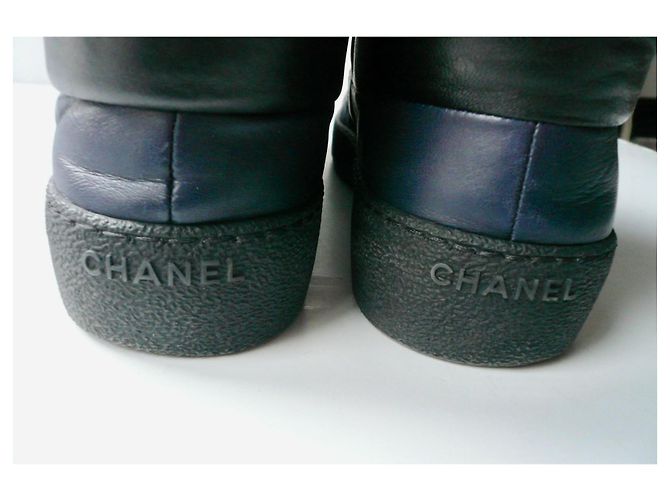 Stivali con zeppa CHANEL in pelle blu e nera Taglia 41 Ottime Condizioni Multicolore - vista 7