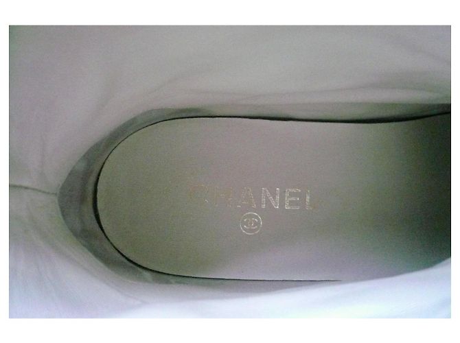 Stivali con zeppa CHANEL in pelle blu e nera Taglia 41 Ottime Condizioni Multicolore - vista 8