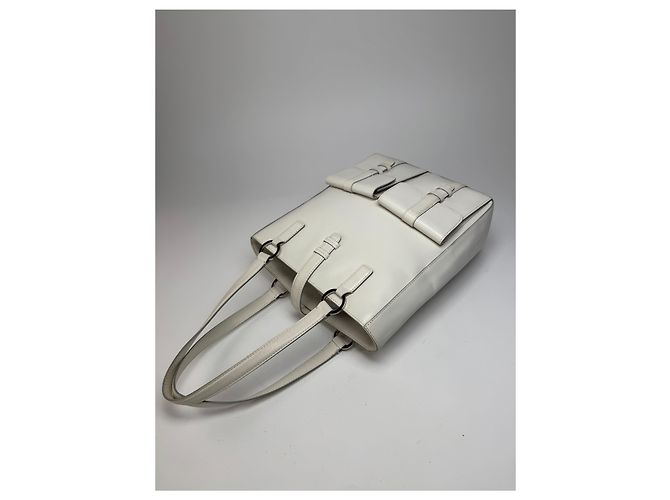 Vintage Givenchy Lederhandtasche Weiß - Ansicht 10