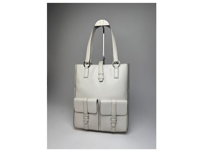 Vintage Givenchy Lederhandtasche Weiß - Ansicht 14